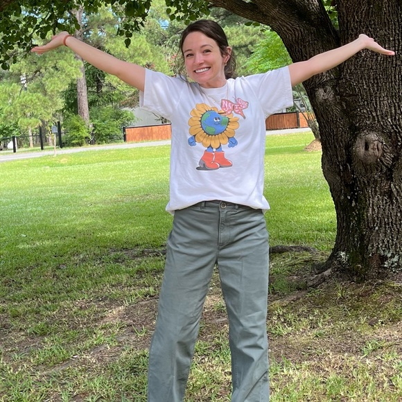 Meet your Posher, Destiny - Picture 2 of 4